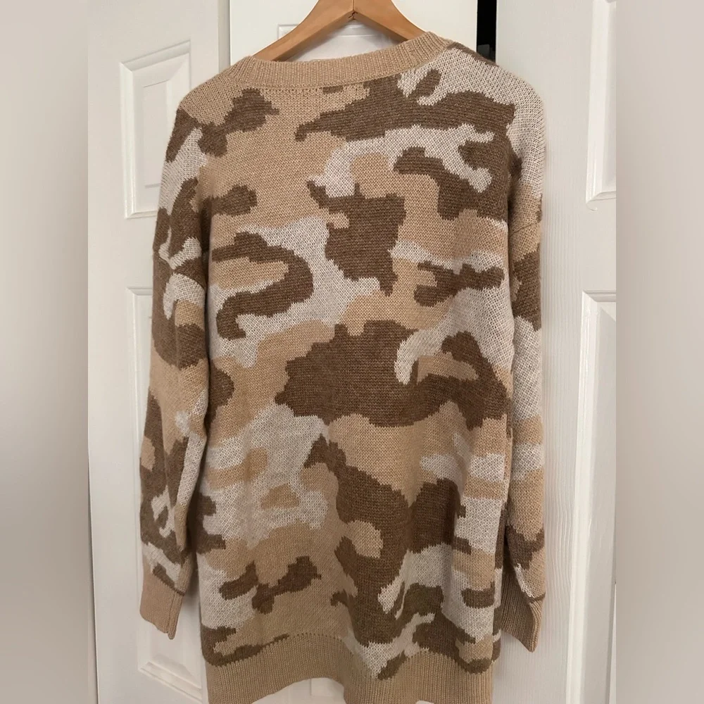 Lucky Brand Oversized Camo Cardigan in Natural - Picture 4 of 6